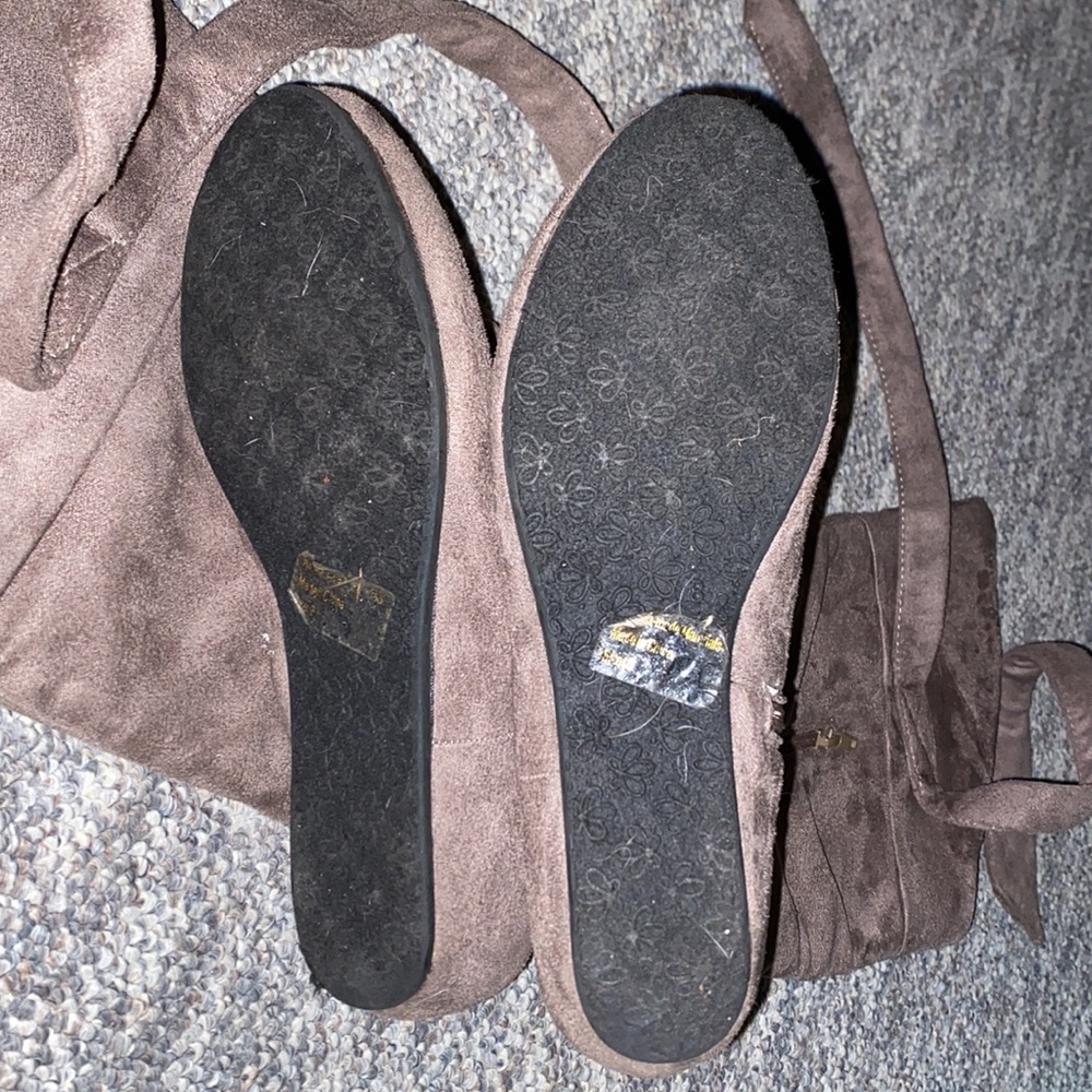 Suede boots - Picture 3 of 3